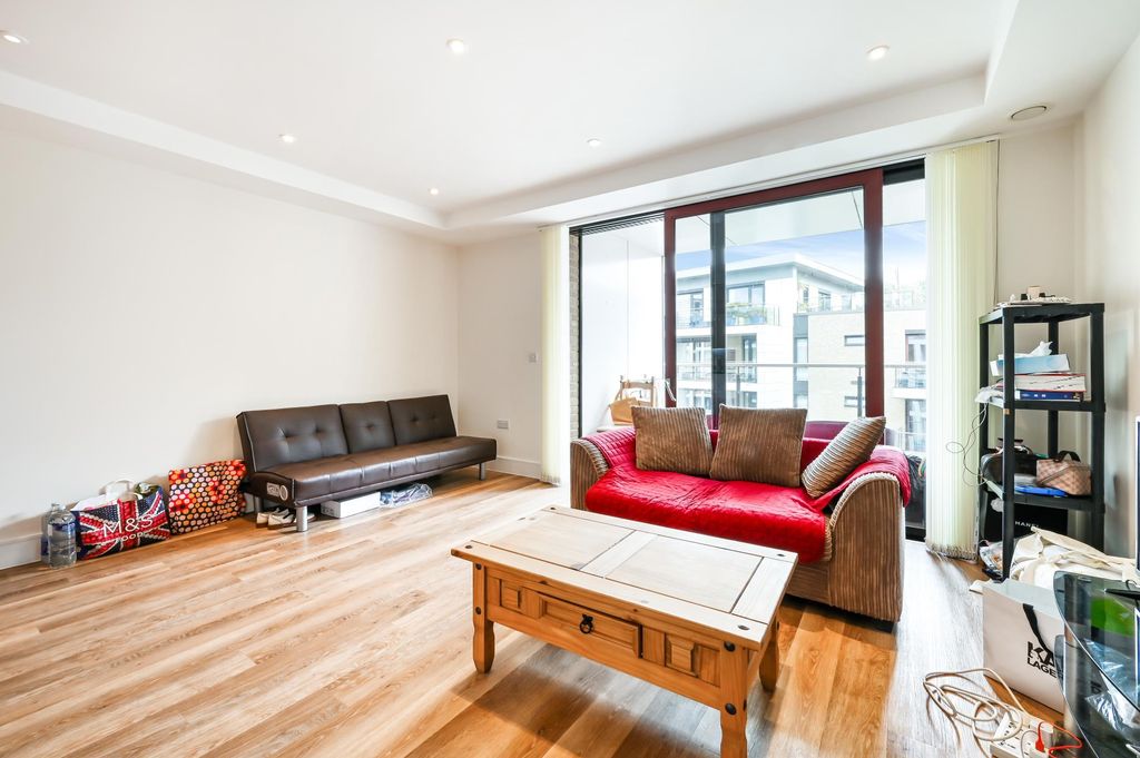 Property photo 1 of 10