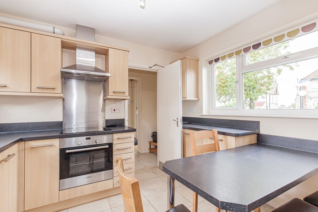 Property photo 3 of 13 138989