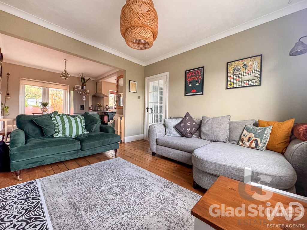 Property photo 3 of 24