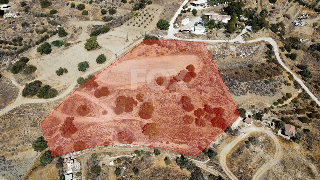 Property photo 1 of 3 Large Development Land For Sale In Pyrgos: Elevated With Sea