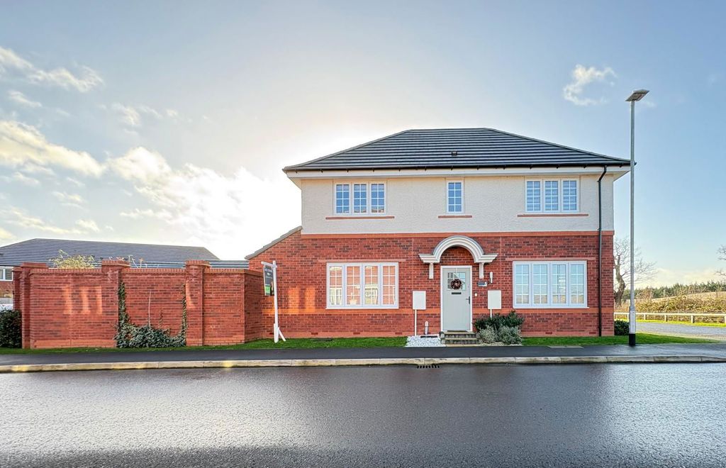 Property photo 1 of 33