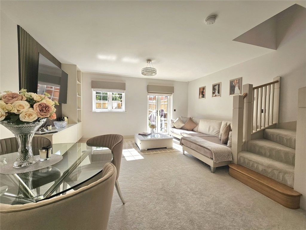 Property photo 2 of 25 Picture No. 65