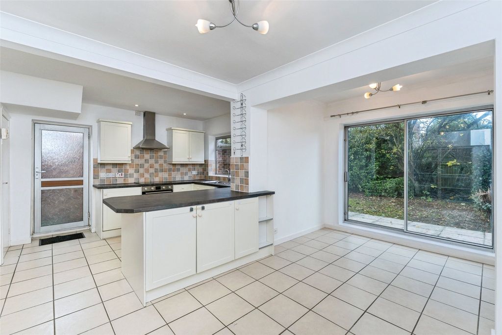 Property photo 3 of 19 Picture No. 23