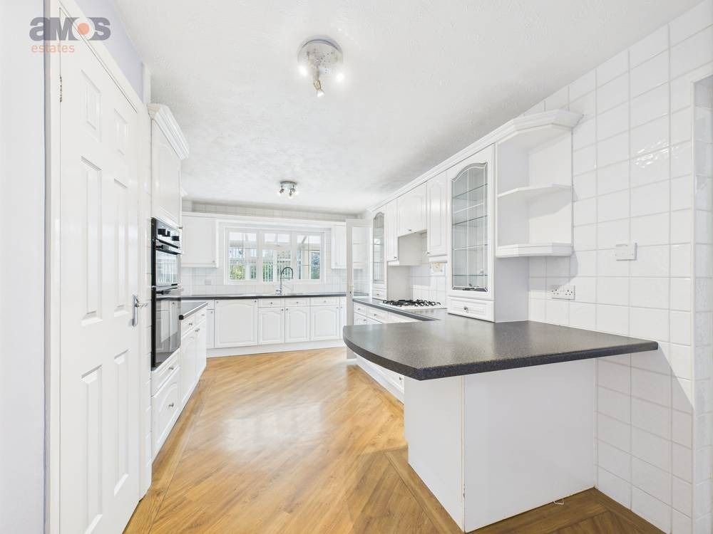 Property photo 2 of 22 3220413
