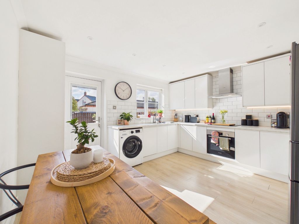 Property photo 3 of 18 5397167