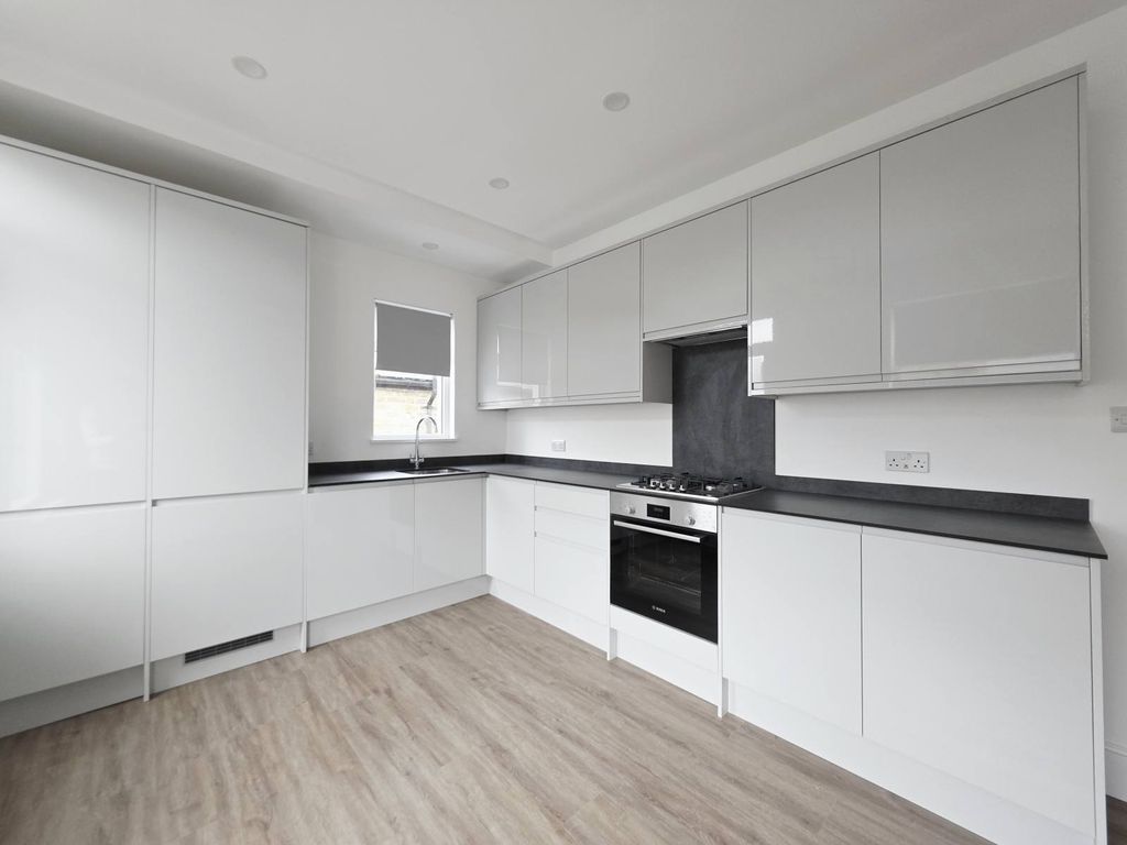 Property photo 2 of 14 Gallery