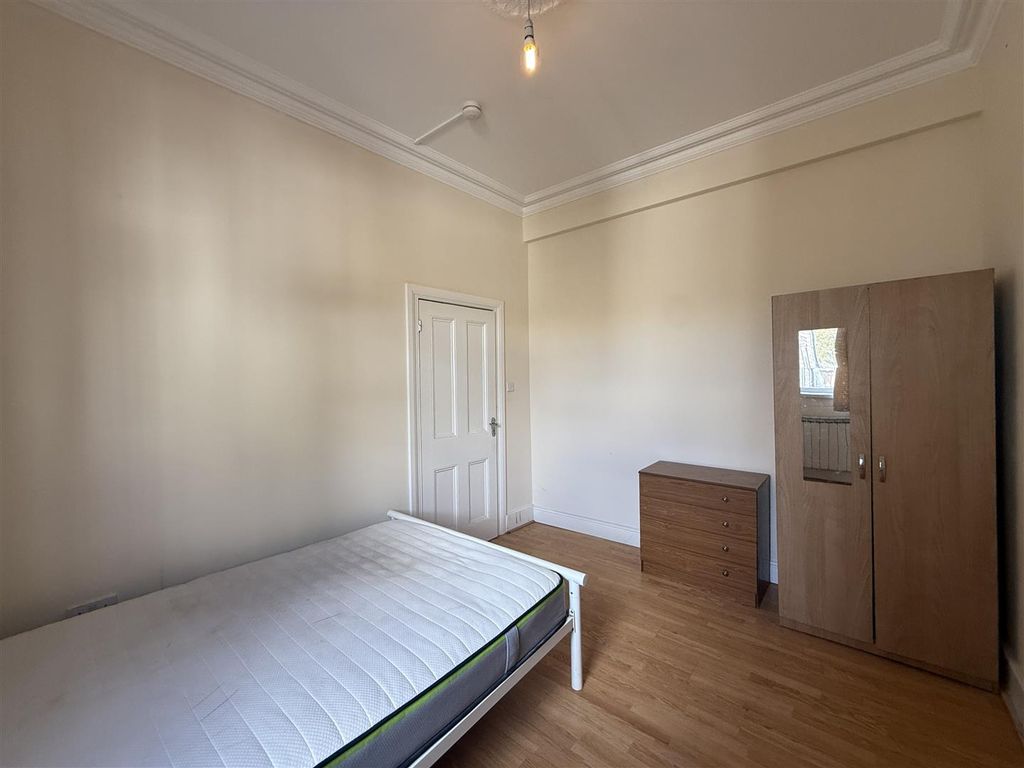 Property photo 3 of 10 Room 4 B.Jpg
