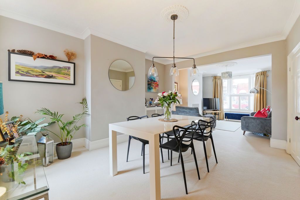 Property photo 1 of 28 Open Plan Living / Dining