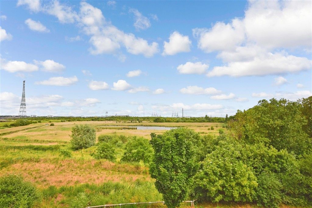 Property photo 2 of 10 Surrounding Area