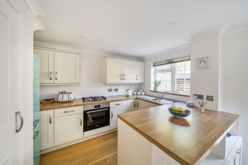 Property photo 1 of 22