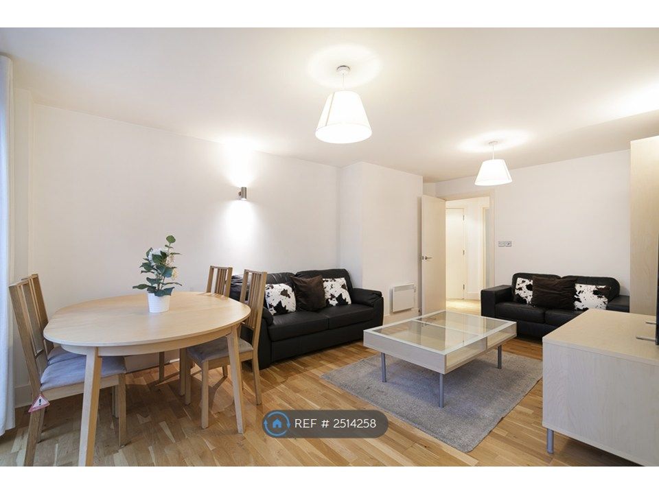 Property photo 3 of 35