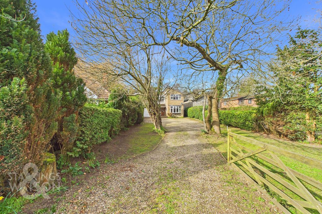 Property photo 1 of 42