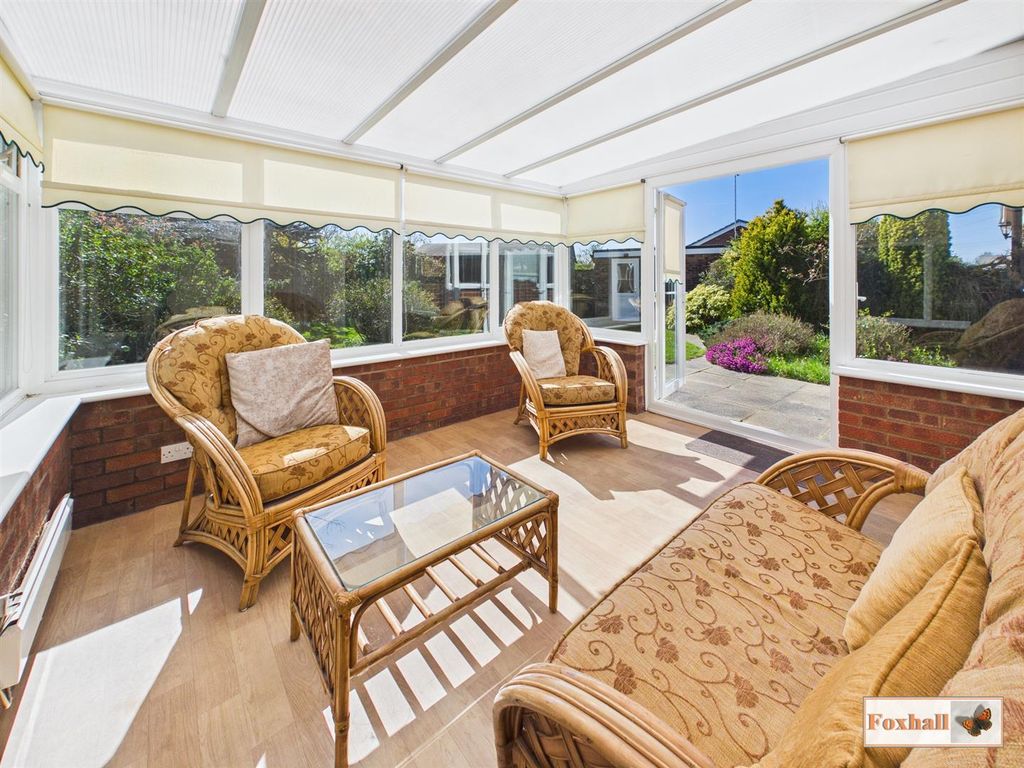 Property photo 3 of 20 Conservatory