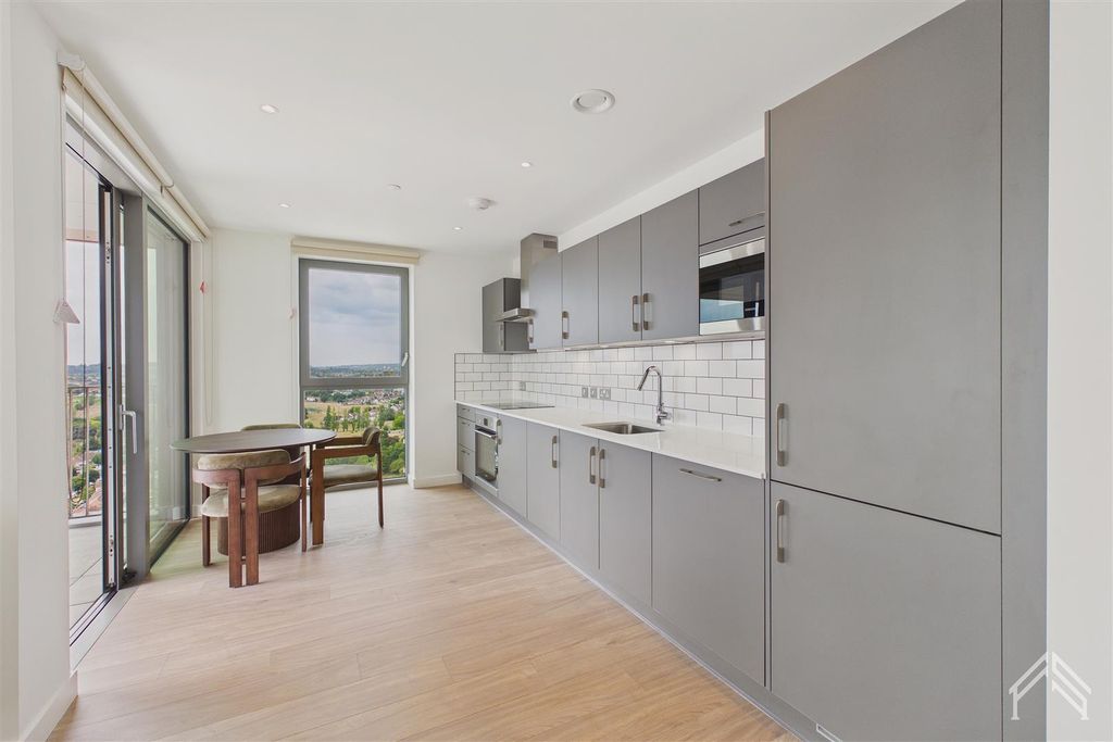 Property photo 2 of 14 2.Jpg