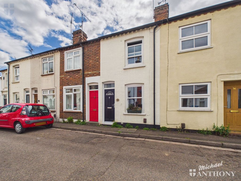 Property photo 1 of 14 Cam03218G0-Pr1019-Still023