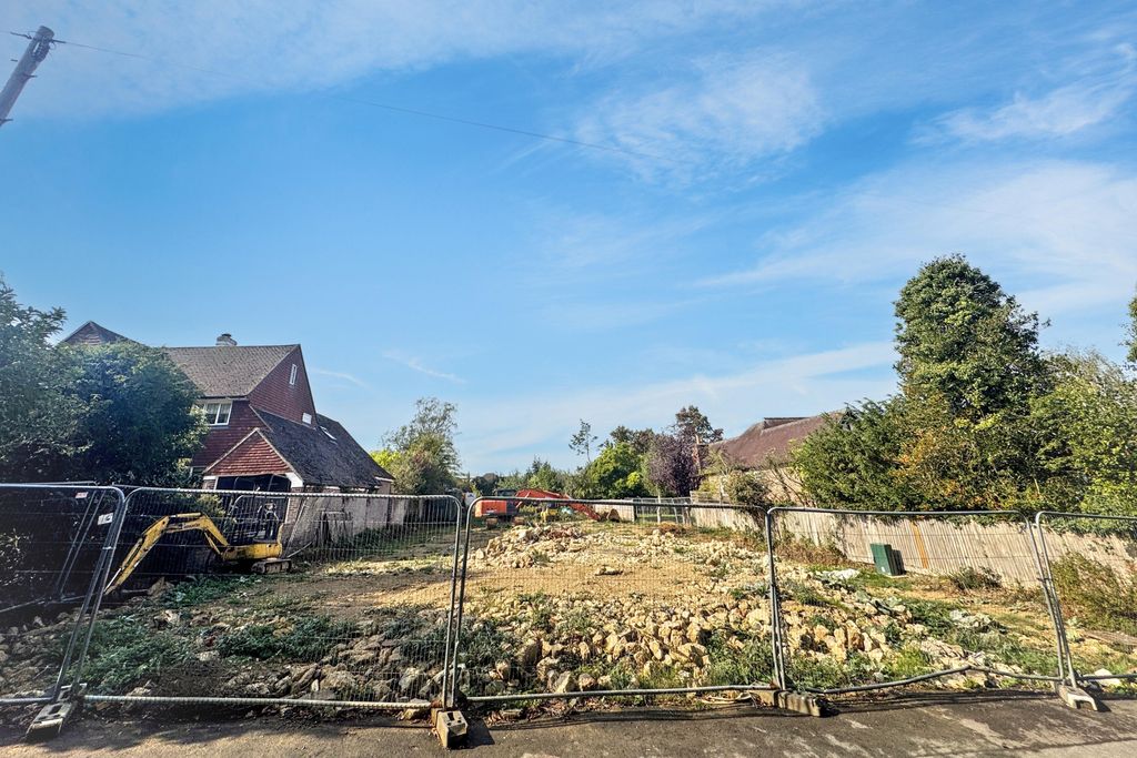 Property photo 2 of 13 10 Shenden Way, Sevenoaks, Kent, Tn13 1Se