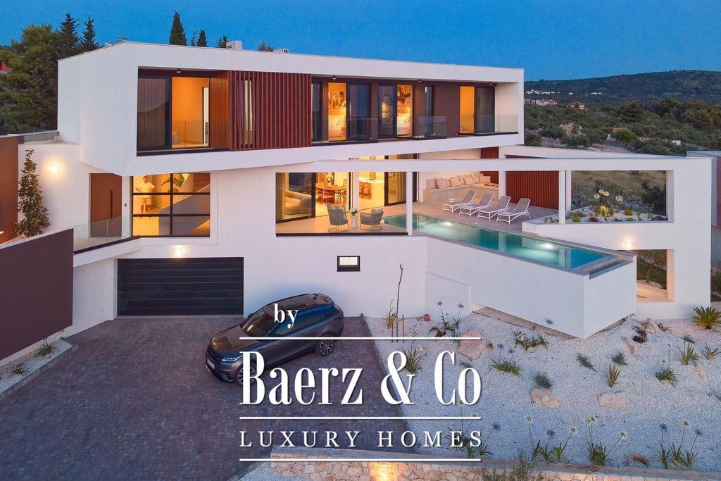 Property photo 1 of 35