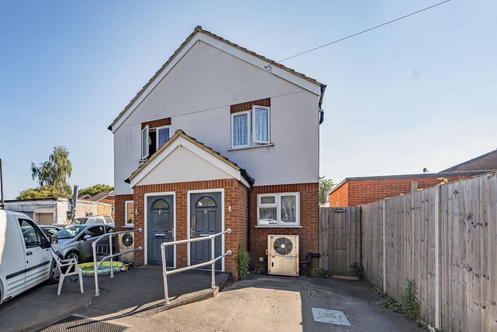 Property photo 1 of 11