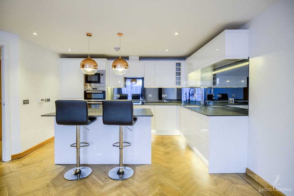 Property photo 1 of 19 Pxt43657-Hdr(3)