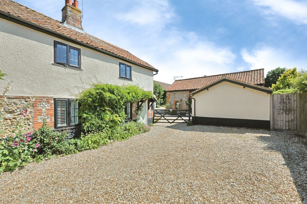 Property photo 1 of 34