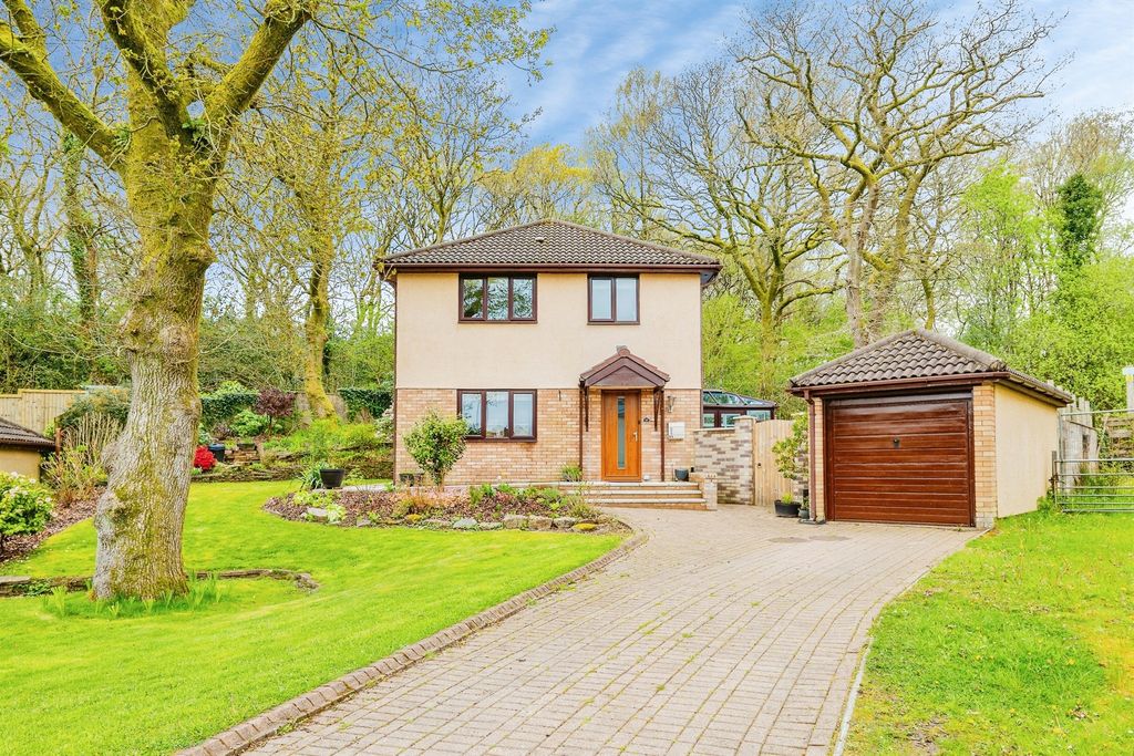 Property photo 1 of 34