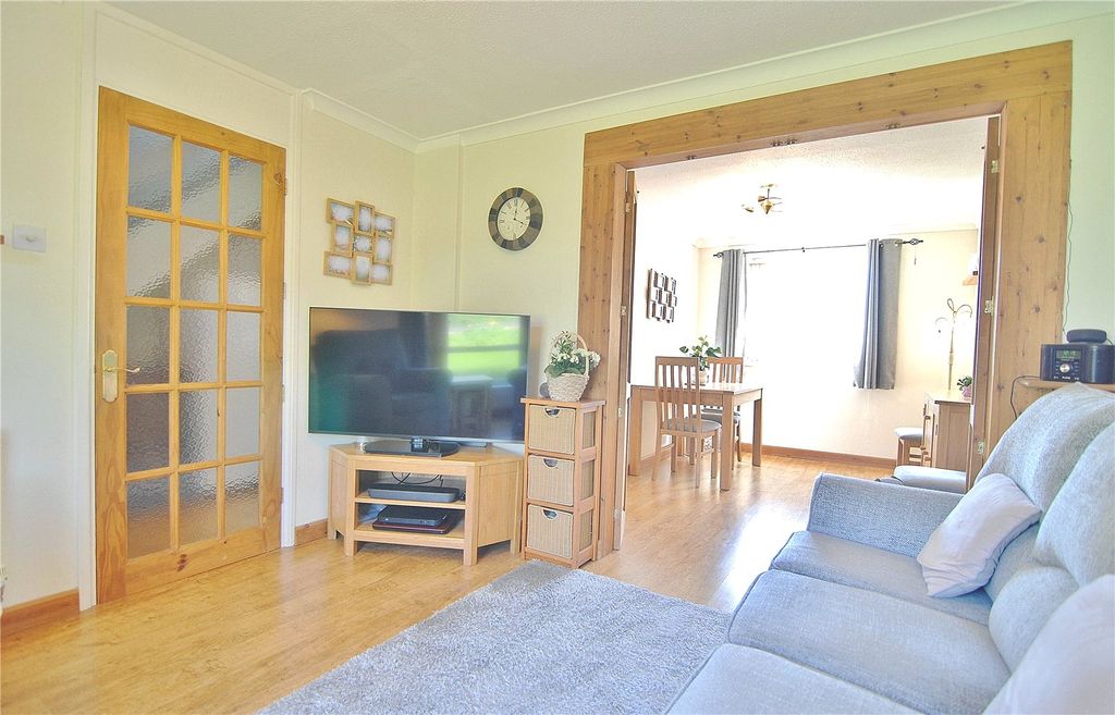 Property photo 3 of 18 Picture No. 27