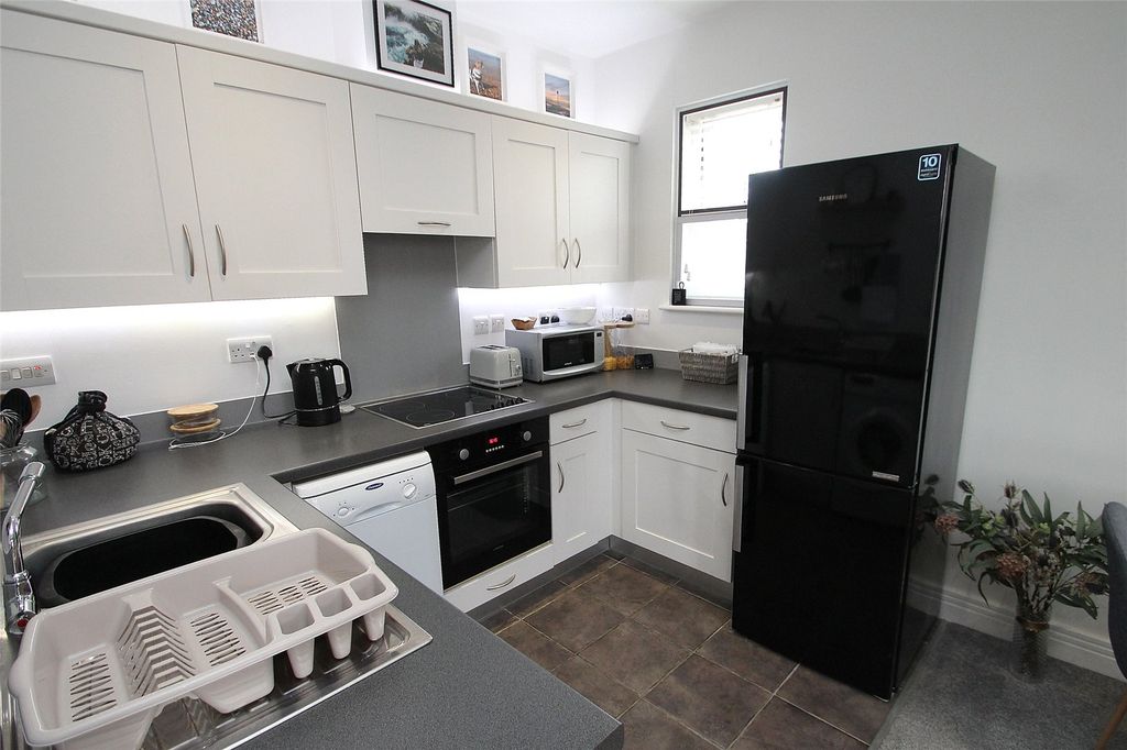 Property photo 3 of 12 Picture No. 06
