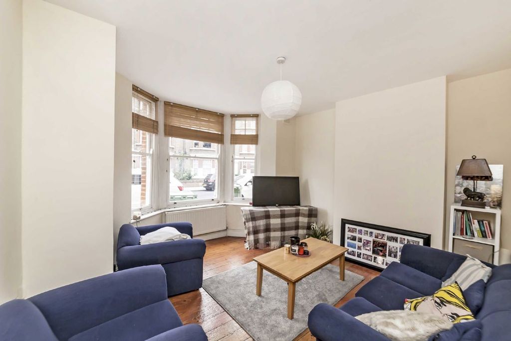 Property photo 2 of 5