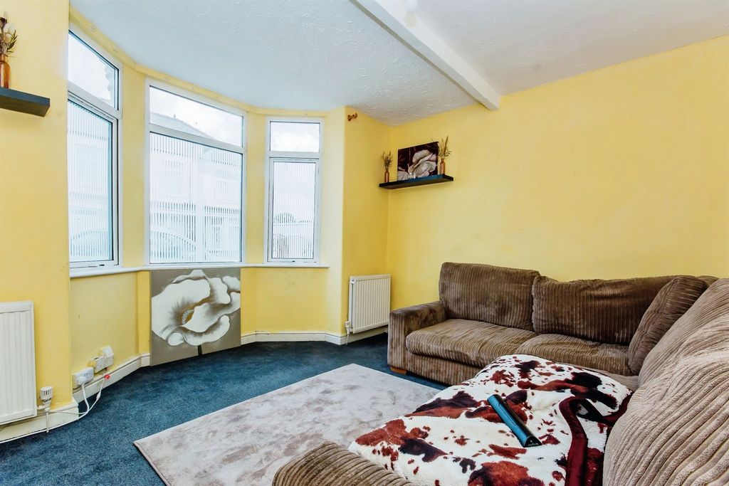 Property photo 3 of 15