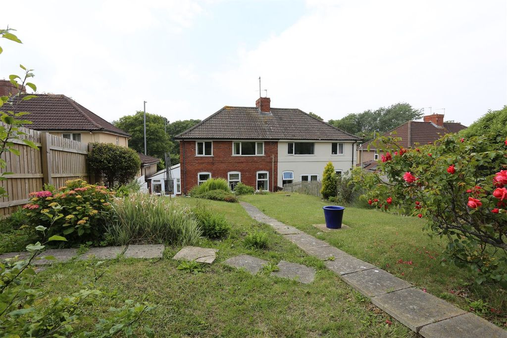 Property photo 3 of 21