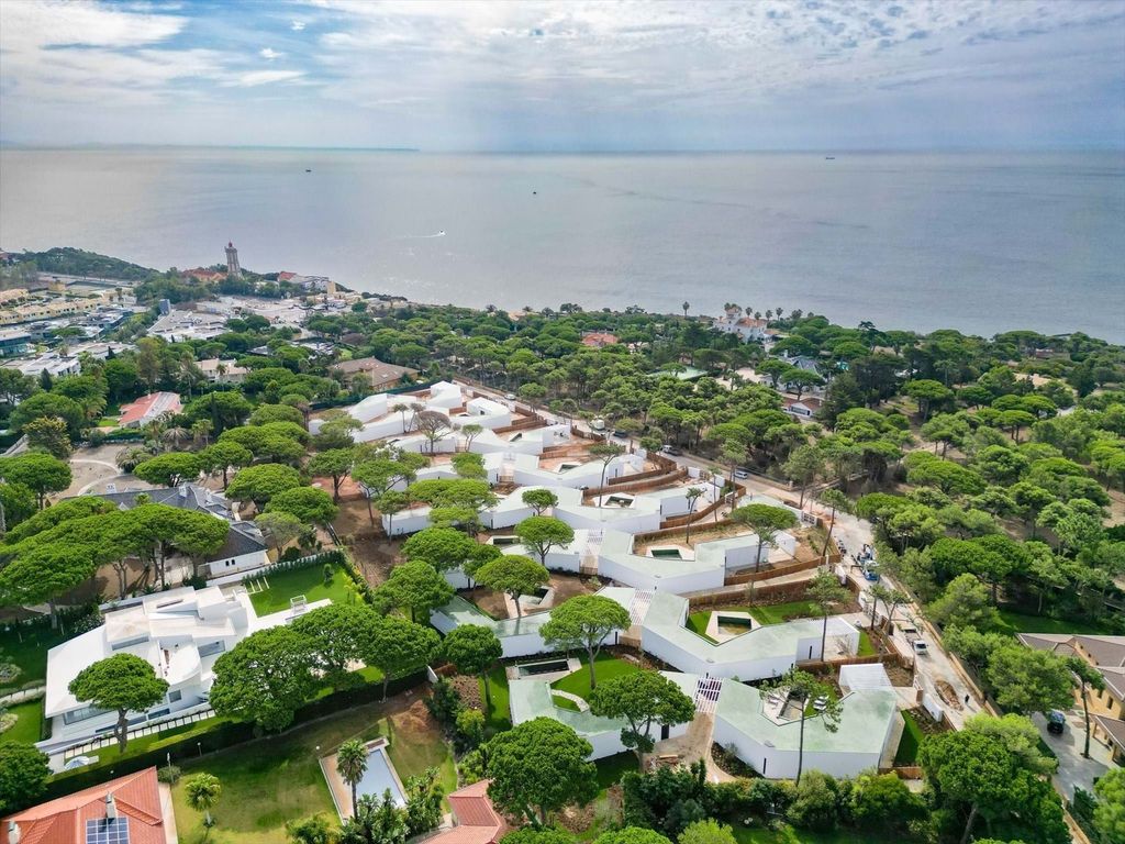 Property photo 1 of 19 Villa With Pool Quinta Da Marinha