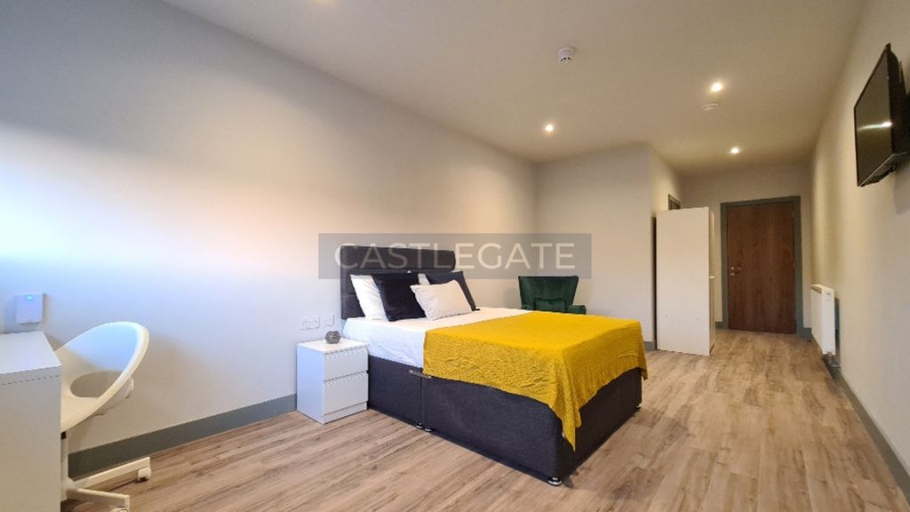 Property photo 2 of 22 Room 65, Renaissance Works, 105 New Street, Huddersfield, HD1 2At