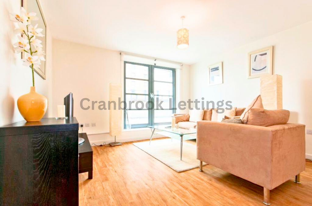 Property photo 3 of 6 Gallery