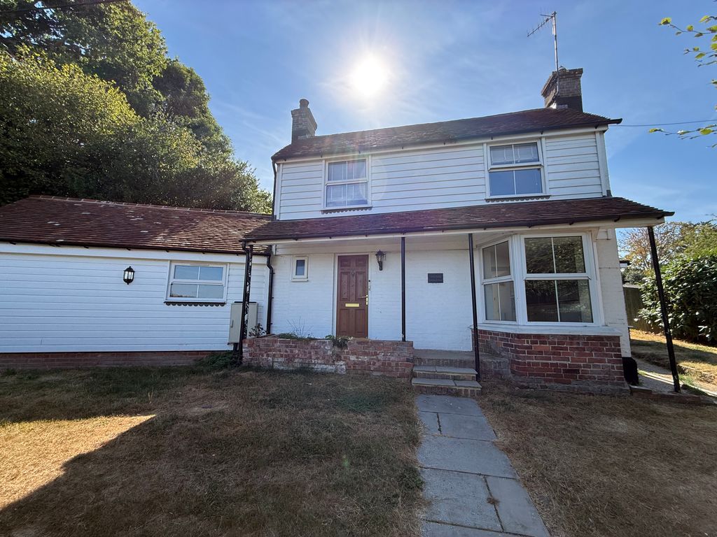 Property photo 2 of 21