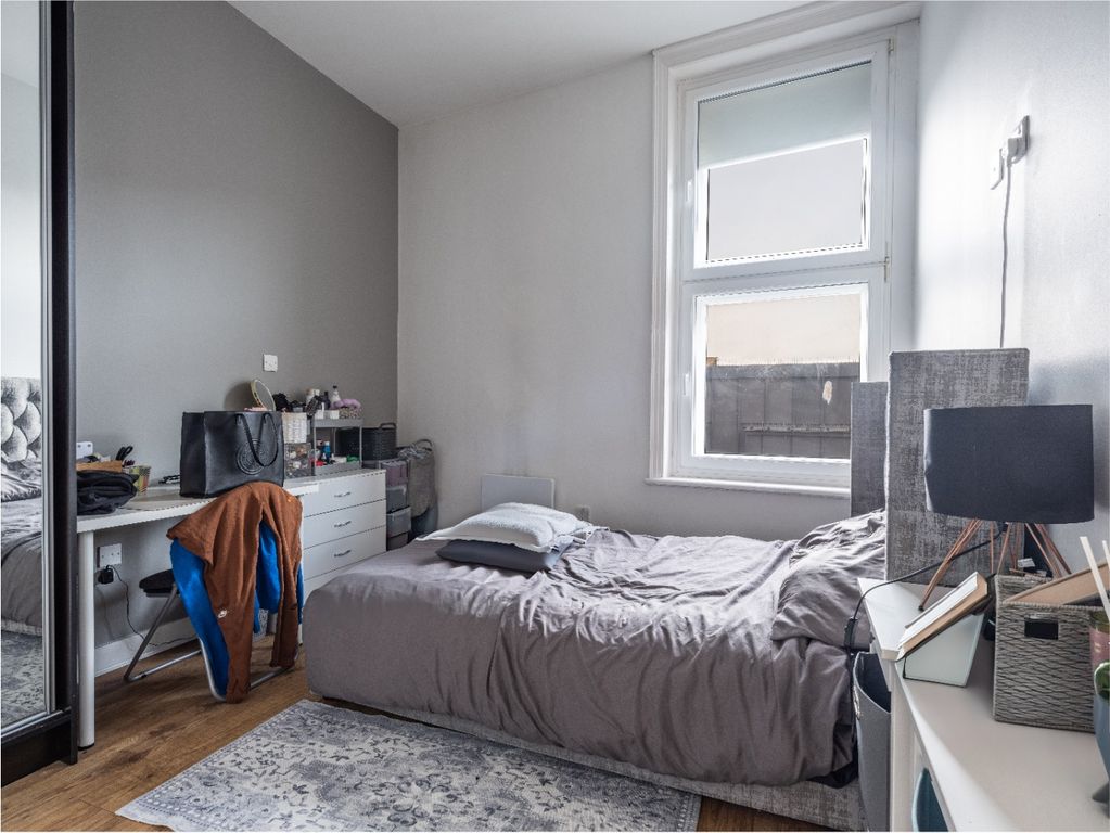 Property photo 2 of 4 4638071
