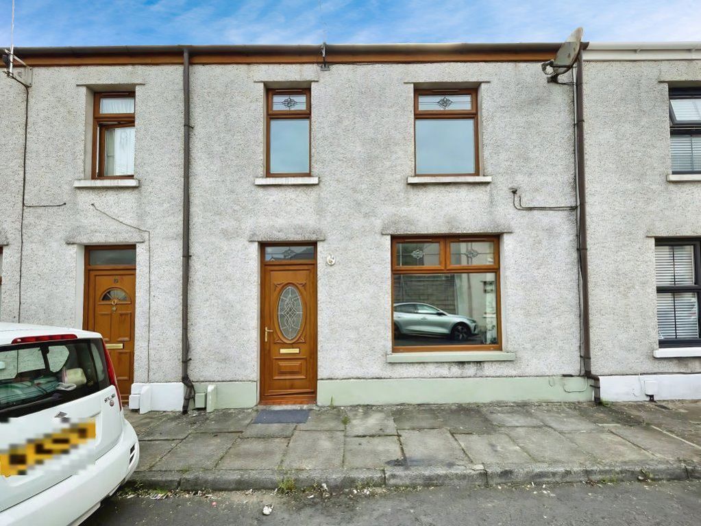 Property photo 1 of 9