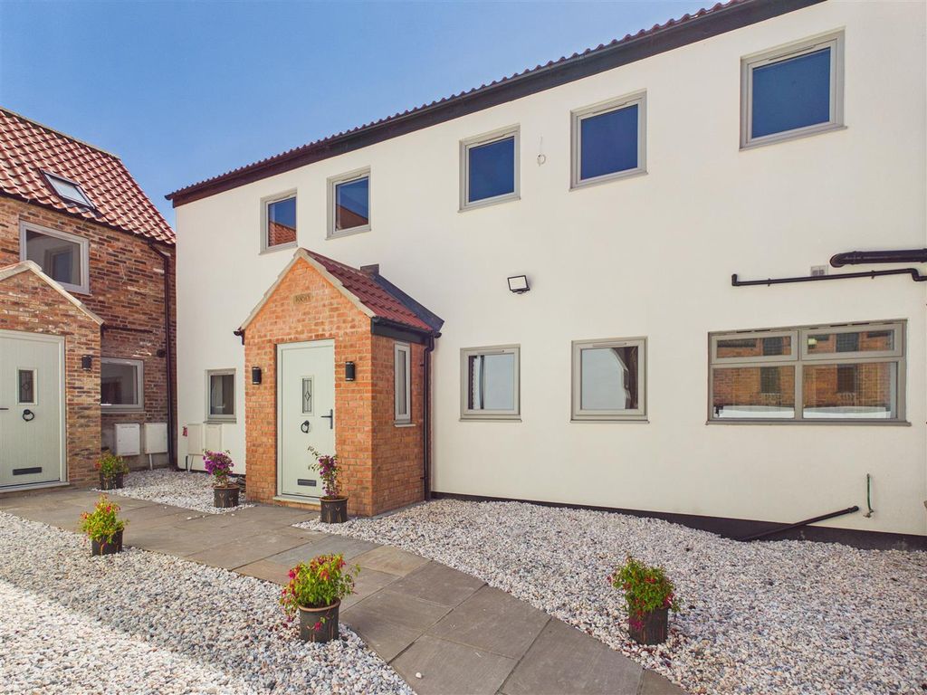 Property photo 1 of 14 1 Chapel Mews - Main