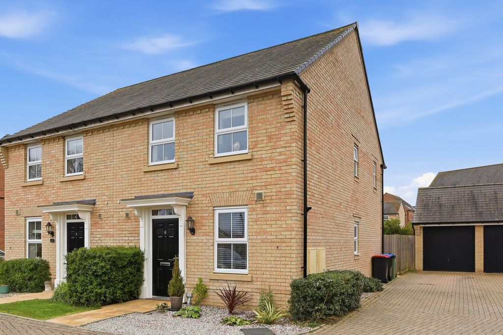 Property photo 1 of 24