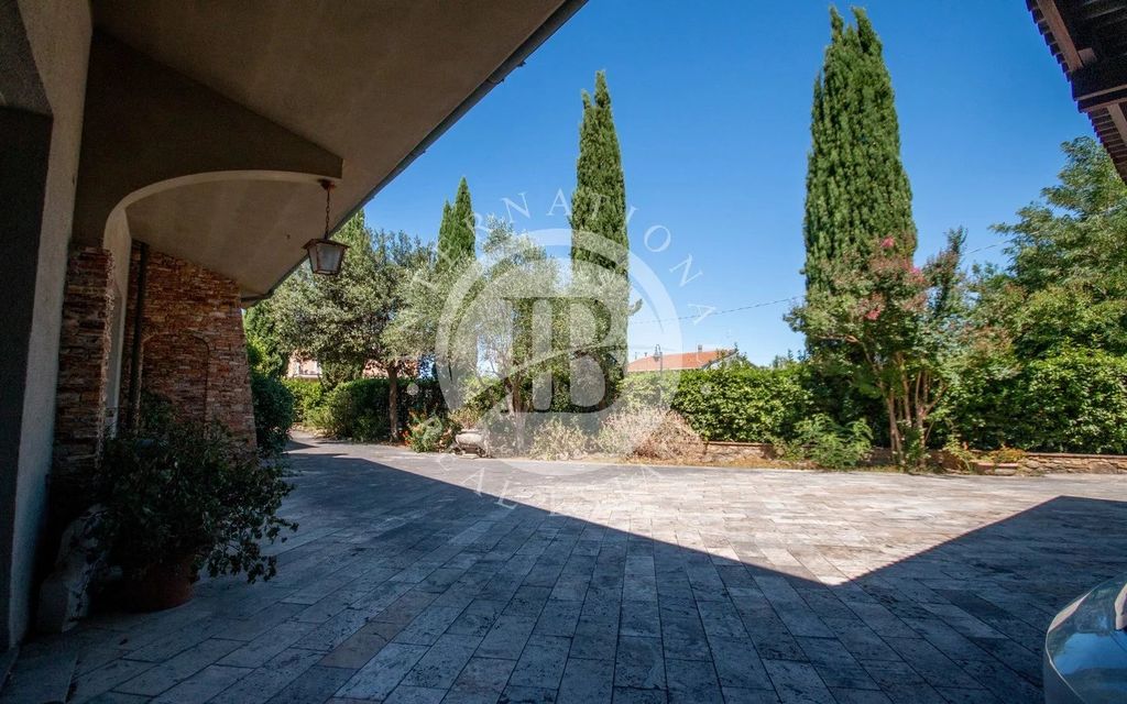 Property photo 3 of 30