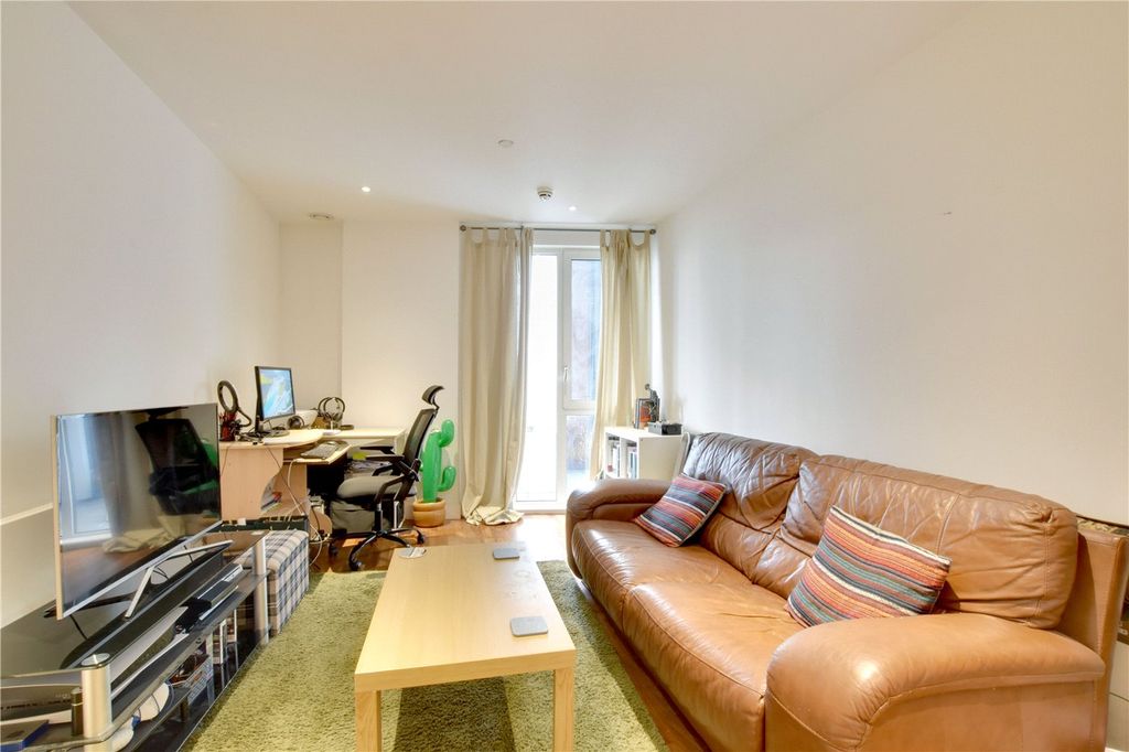 Property photo 3 of 12 Picture No. 01