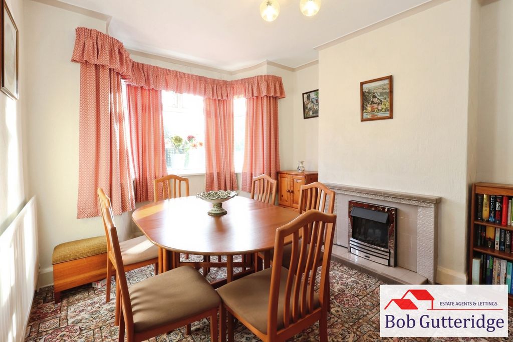 Property photo 2 of 23 Bay Fronted Dining Room