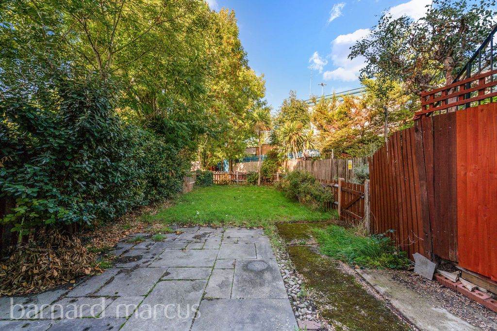 Property photo 2 of 8 Image