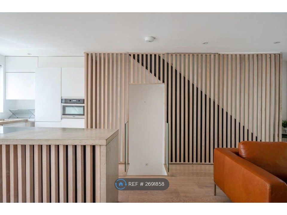 Property photo 3 of 33