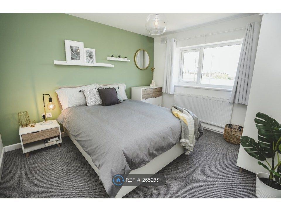 Property photo 1 of 13 Bedroom #3