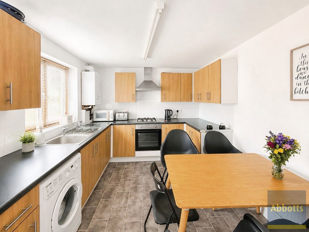 Property photo 2 of 3