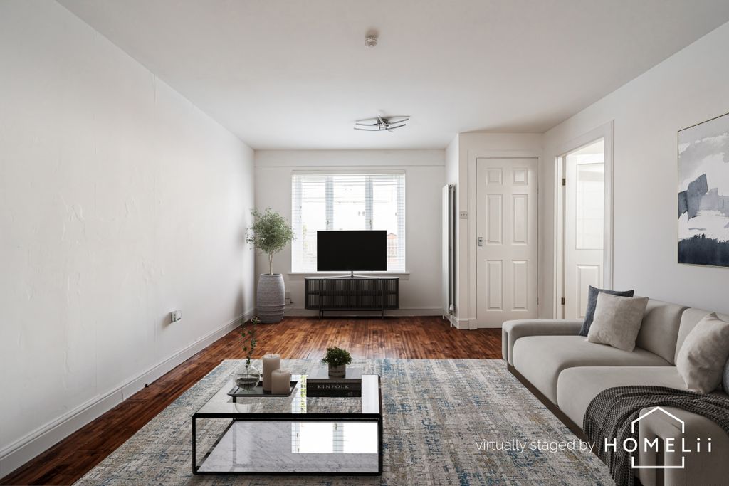 Property photo 3 of 25 Property Image 3