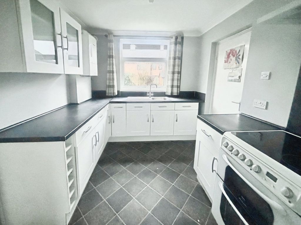 Property photo 3 of 20 Picture No. 28