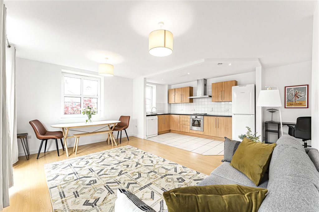 Property photo 3 of 22 Reception Room