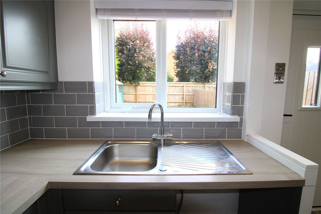 Property photo 3 of 12 Picture No. 31