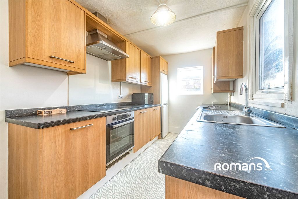 Property photo 2 of 11 Picture No. 06